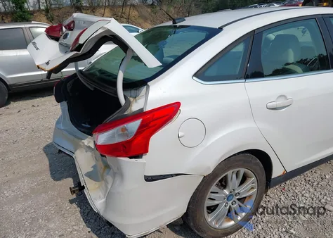 2012 Ford Focus Sel z USA, uszkodzony, nr VIN 1FAHP3H29CL445870